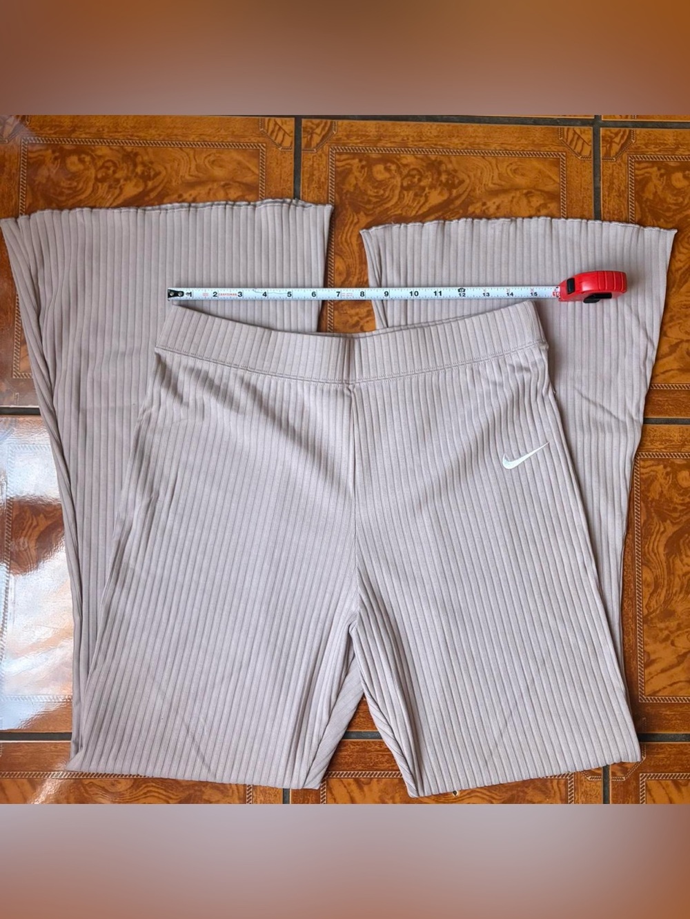 Nike Ribbed High-Waist Leggings- Beige/Taupe